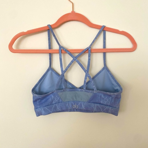 ALO Low Impact Sports Bra - Picture 2 of 2
